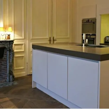 Apartament 4p Elegant Flat, Vieux Lille, Carpark