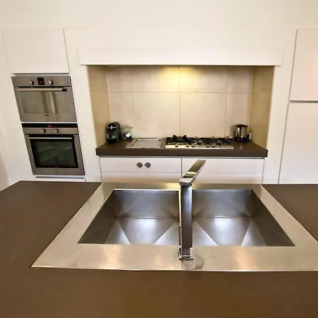 Apartment 4p Elegant Flat, Vieux Lille, Carpark Lille